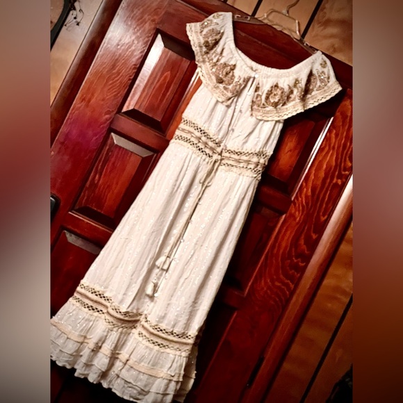 New NWT FRENCH WHITE BOHEMIAN COUNTRY OFF THE SHOULDER EMBROIDERED MAXI DRESS S - Picture 8 of 16